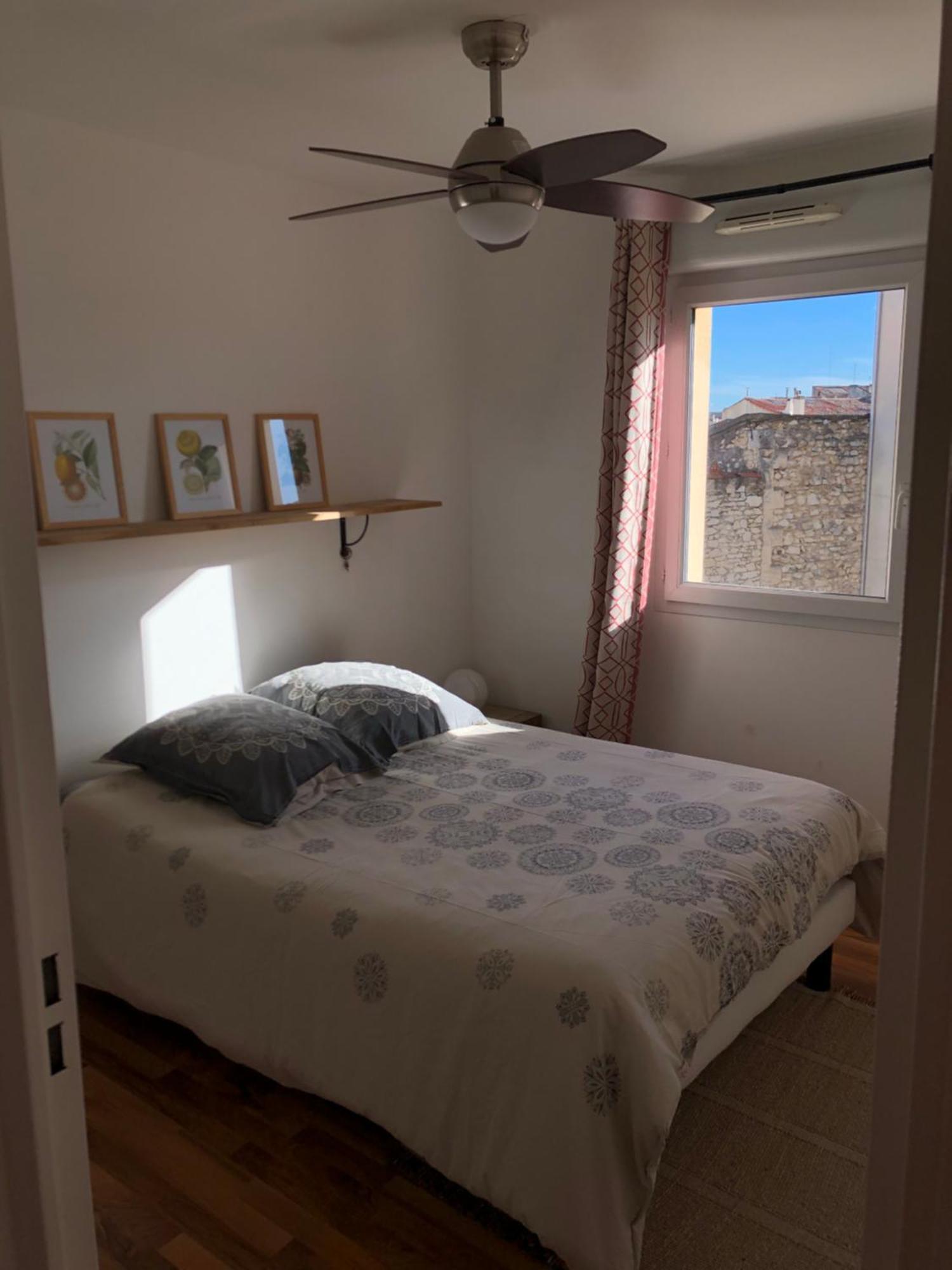 Bel Appartement Nimois Au Calme Avec Balcon Ним Екстериор снимка