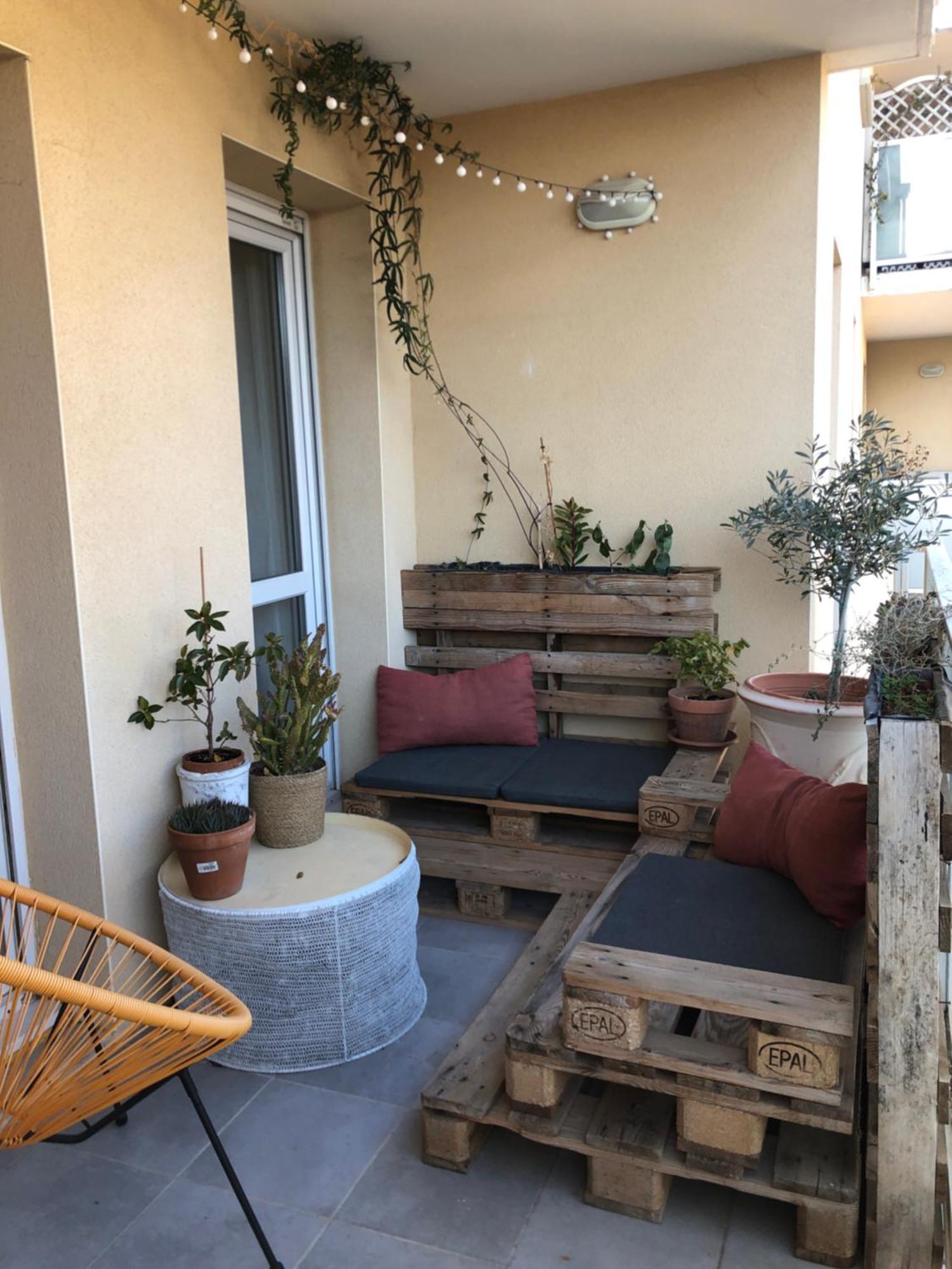 Bel Appartement Nimois Au Calme Avec Balcon Ним Екстериор снимка